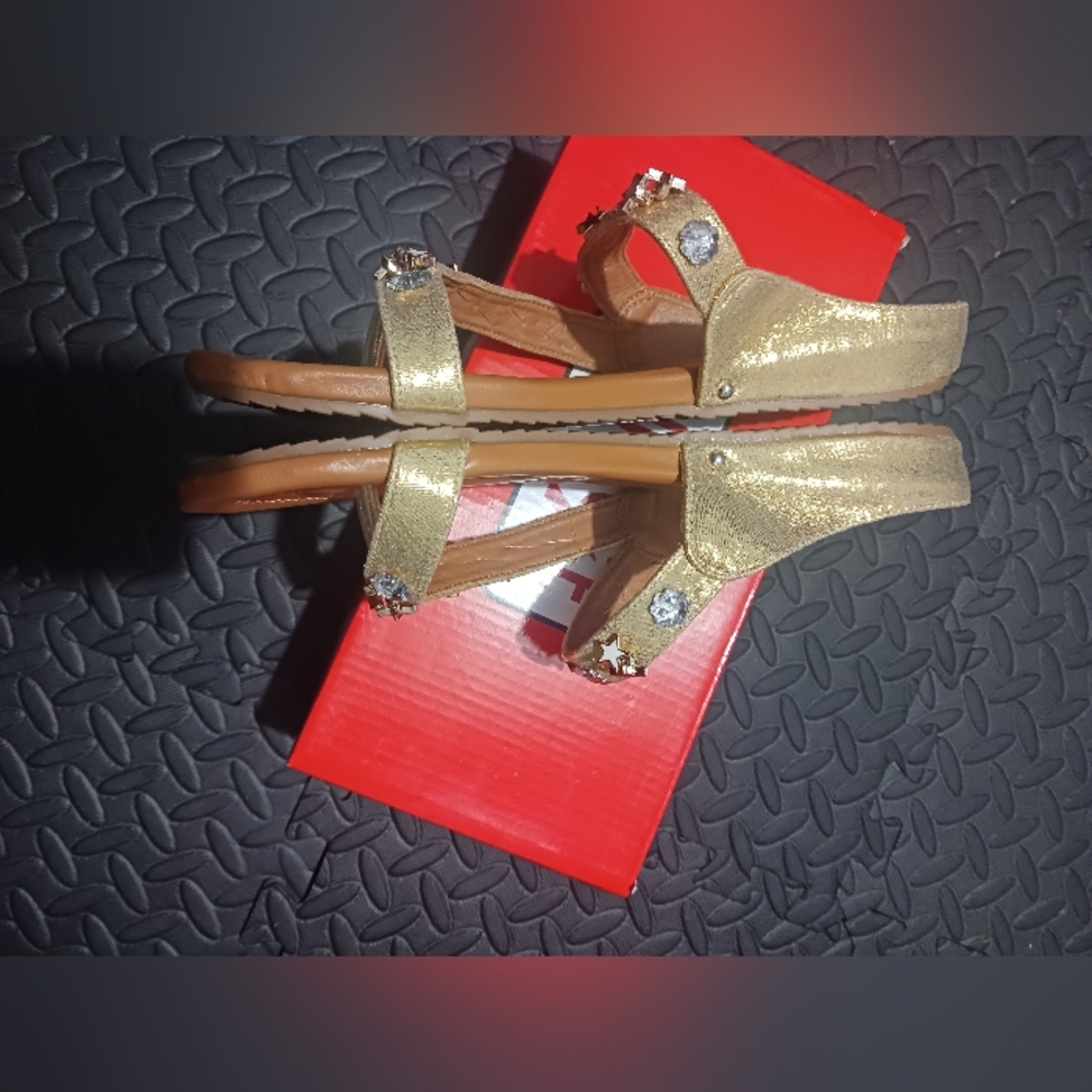 NEW Rouge Women sparkle gold embellished flat sandals - Picture 4 of 7